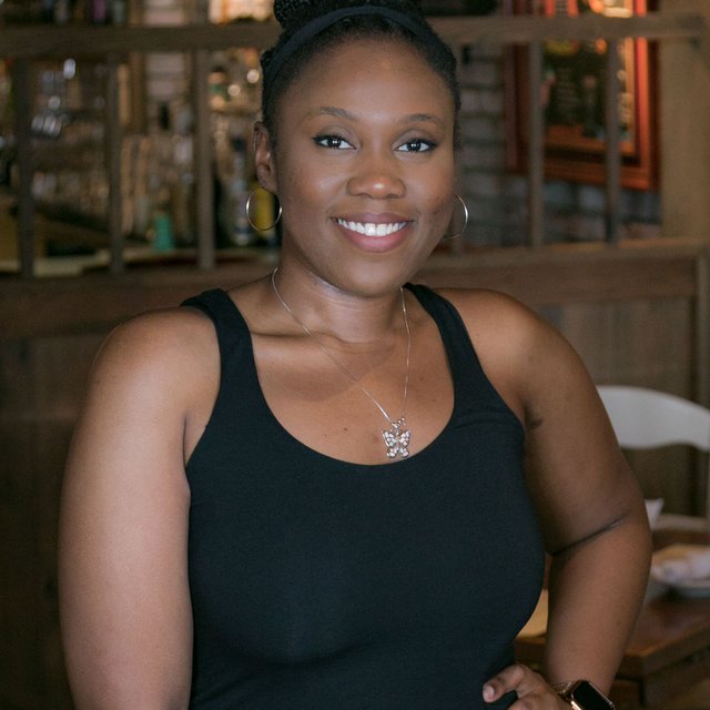 Ruth Dutes, Restaurant Manager